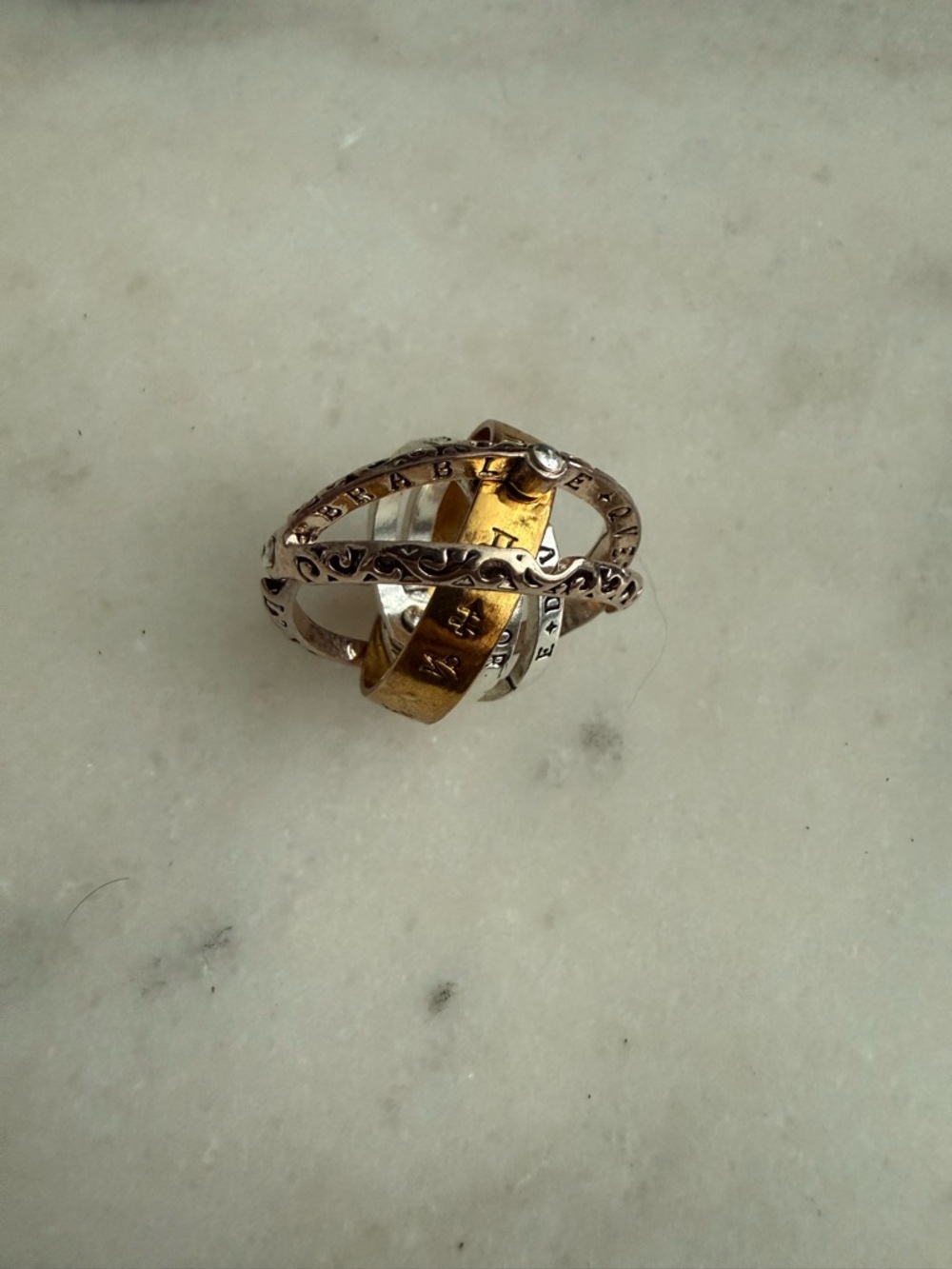 Two-Tone Interlocking Women's or mens Ring - Gold & Silver. Size 10